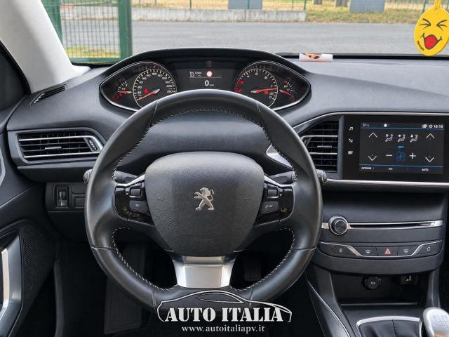 PEUGEOT 308 usata, con Controllo automatico clima