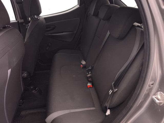 LANCIA Ypsilon usata, con Hill holder