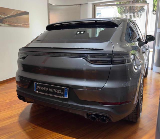 PORSCHE Cayenne usata, con Autoradio