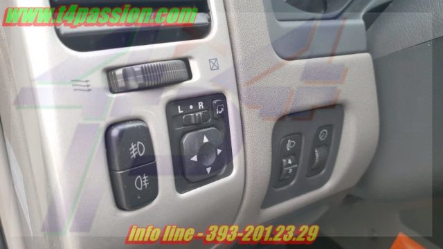 MITSUBISHI Pajero usata 24