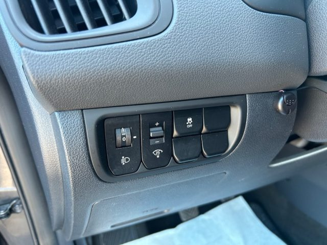 KIA Rio usata 16