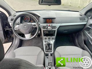 OPEL Astra usata, con Airbag