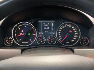 VOLKSWAGEN Touareg usata, con ESP