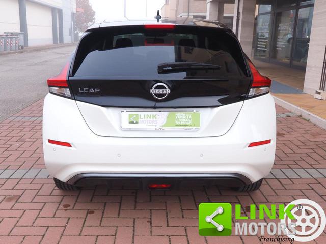 NISSAN Leaf usata, con Autoradio