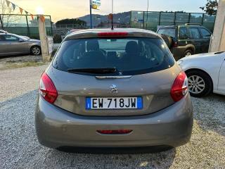 PEUGEOT 208 usata, con Alzacristalli elettrici