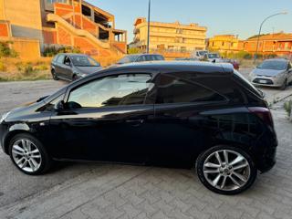 OPEL Corsa usata, con Autoradio