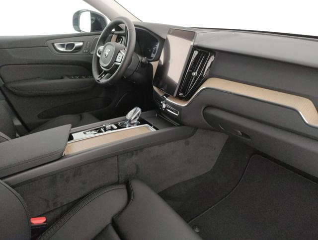 VOLVO XC60 usata, con Sedile posteriore sdoppiato