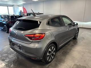 RENAULT Clio usata, con Autoradio