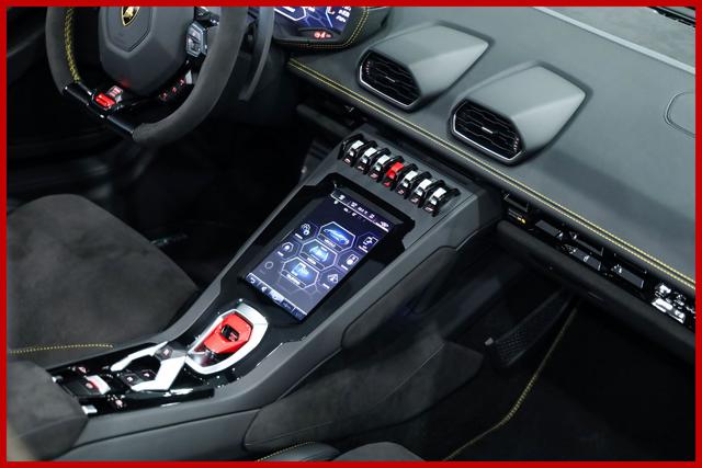 LAMBORGHINI Huracan usata 13