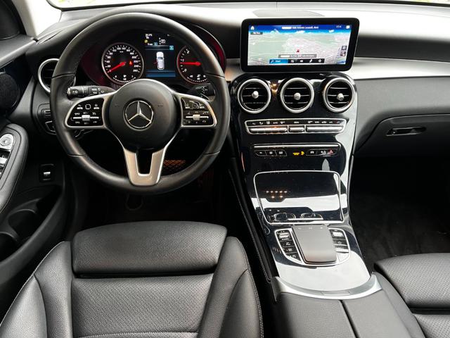 MERCEDES-BENZ 220 usata, con Sistema di navigazione