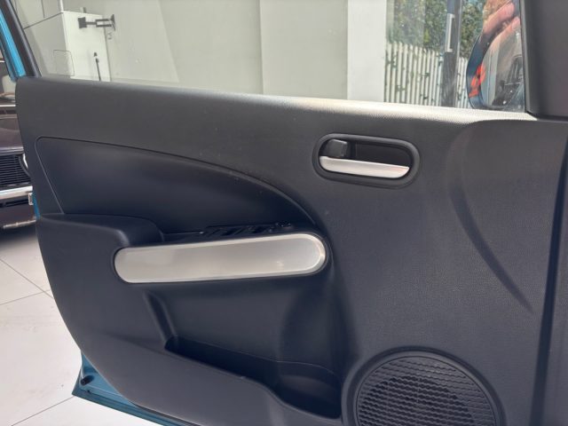 MAZDA 2 usata, con Controllo automatico clima