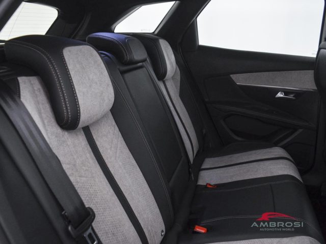 PEUGEOT 3008 usata 10