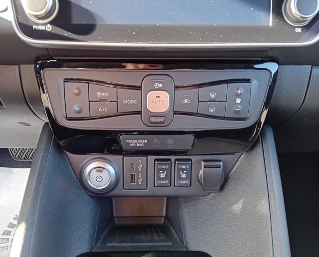 NISSAN Leaf usata, con Park Distance Control