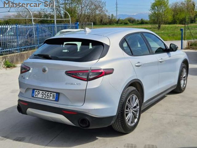 ALFA ROMEO Stelvio usata, con Airbag Passeggero
