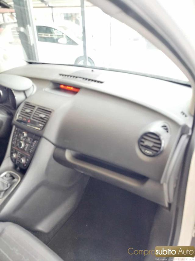 OPEL Meriva usata, con Servosterzo