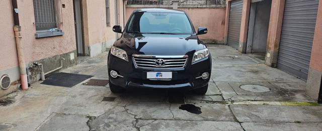 TOYOTA RAV 4 usata, con Airbag