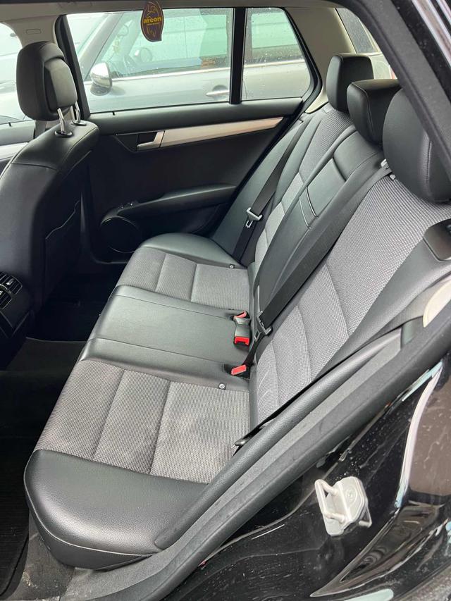 MERCEDES-BENZ C 220 usata, con Fari Xenon