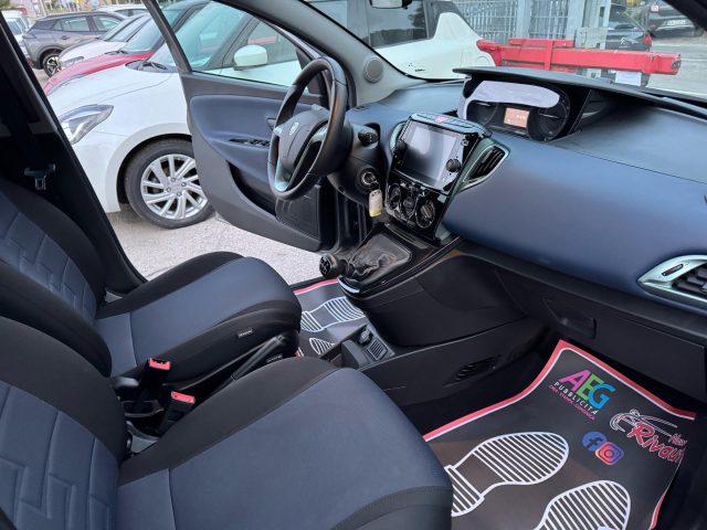LANCIA Ypsilon usata, con Controllo trazione