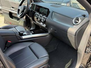 MERCEDES-BENZ B 180 usata, con Climatizzatore