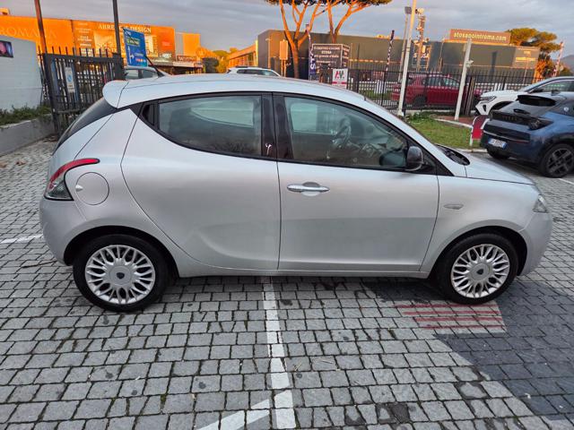 LANCIA Ypsilon usata, con ESP