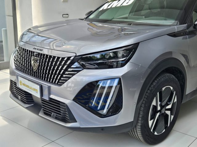 PEUGEOT 2008 usata, con Airbag
