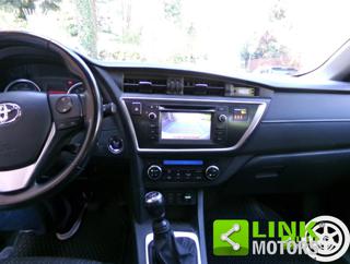 TOYOTA Auris usata, con Servosterzo