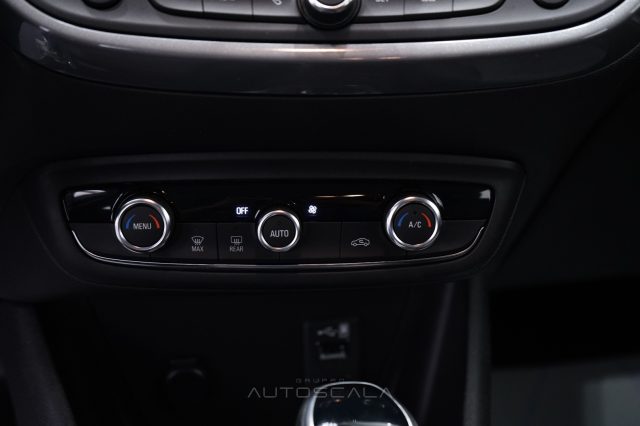 OPEL Crossland usata, con Touch screen
