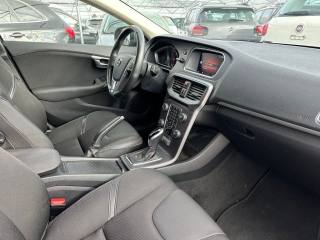 VOLVO V40 usata, con Fari Xenon