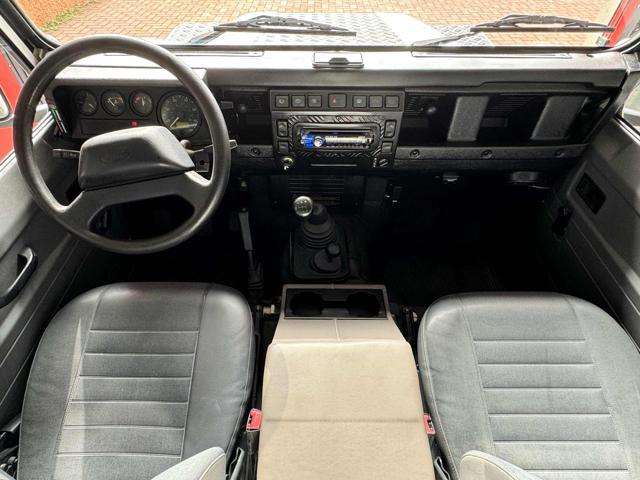 LAND ROVER Defender usata, con Servosterzo