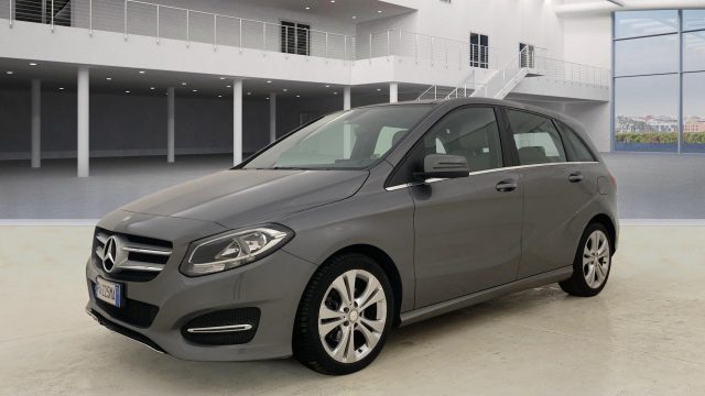 MERCEDES-BENZ B 220 usata, con Airbag laterali