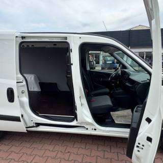 FIAT Doblo usata, con Sensori di parcheggio posteriori