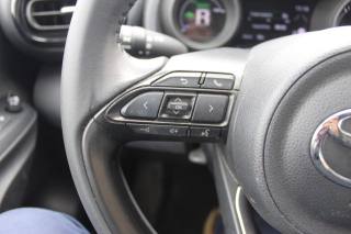 TOYOTA Yaris usata, con Airbag testa