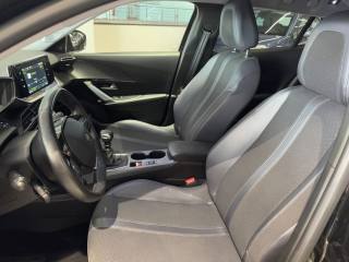 PEUGEOT 2008 usata, con Fari LED