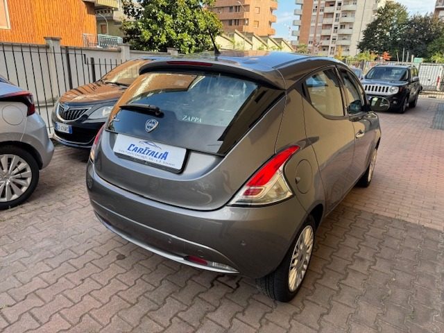 LANCIA Ypsilon usata, con Boardcomputer