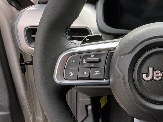 JEEP Avenger usata, con Fari LED