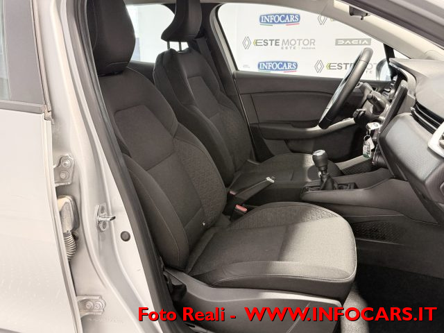 RENAULT Clio usata, con Autoradio