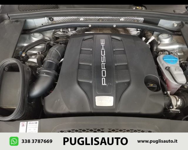 PORSCHE Macan usata 27