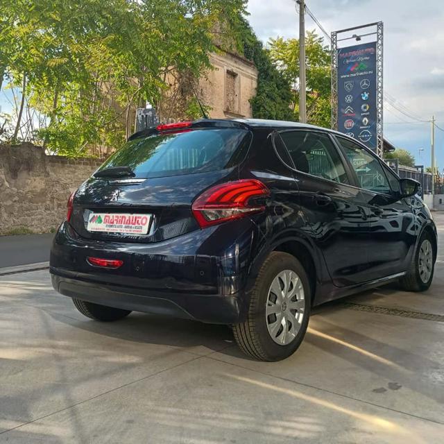 PEUGEOT 208 usata, con Boardcomputer