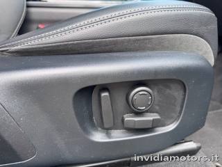 LAND ROVER Range Rover Velar usata, con Controllo trazione