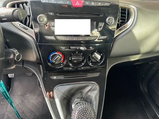 LANCIA Ypsilon usata, con Fendinebbia