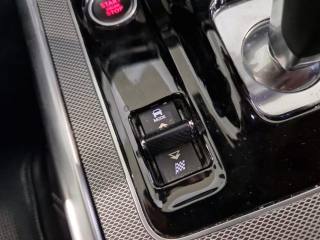 JAGUAR XE usata, con Regolazione elettrica sedili