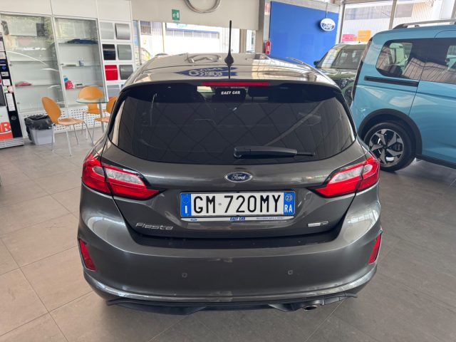 FORD Fiesta usata, con Autoradio