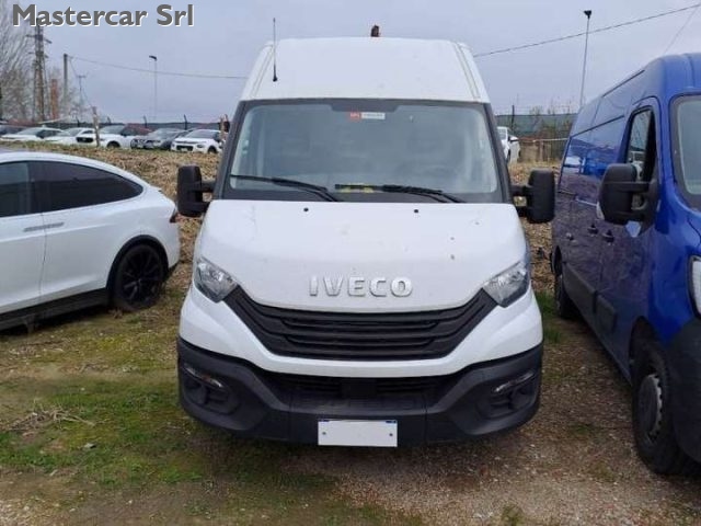IVECO Daily usata, con Autoradio