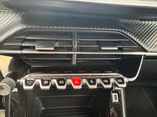 PEUGEOT 2008 usata, con Luci diurne LED