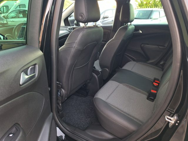 OPEL Crossland usata, con USB