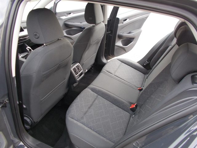 VOLKSWAGEN Golf usata, con ESP