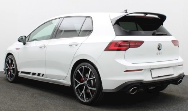 VOLKSWAGEN Golf usata, con Airbag