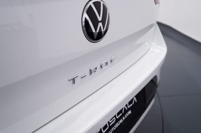 VOLKSWAGEN T-Roc usata 31