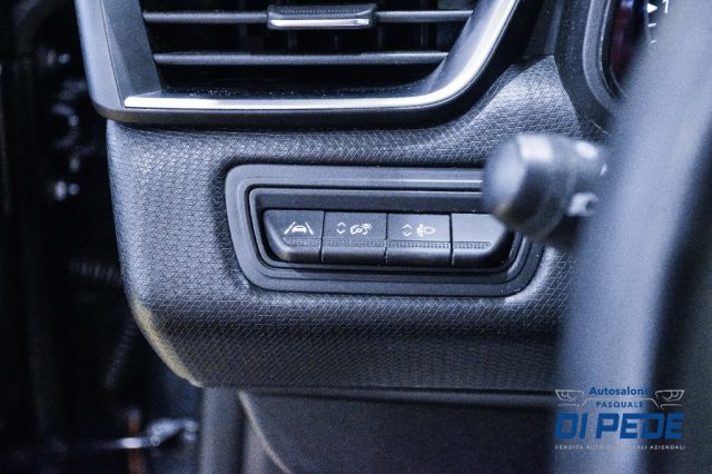 RENAULT Clio usata, con Specchietti laterali elettrici
