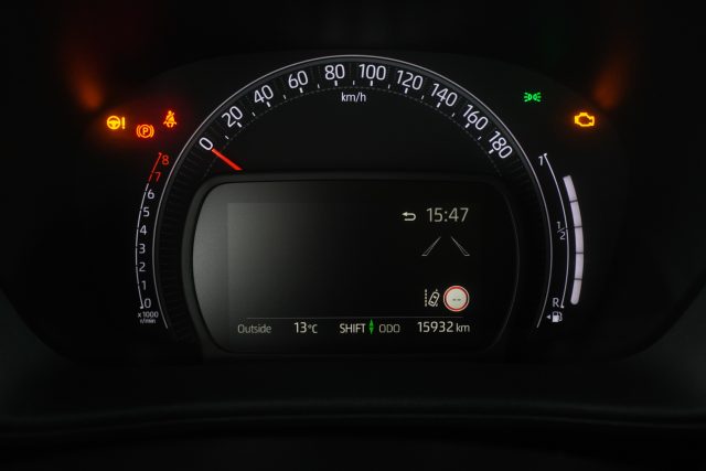 TOYOTA Aygo X usata 6